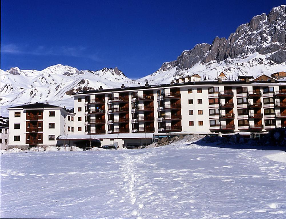 Hotel Nievesol Formigal Extérieur photo