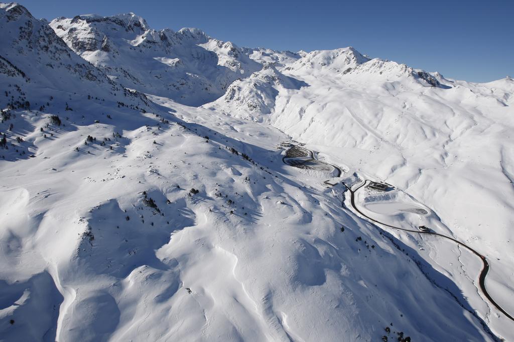 Hotel Nievesol Formigal Extérieur photo